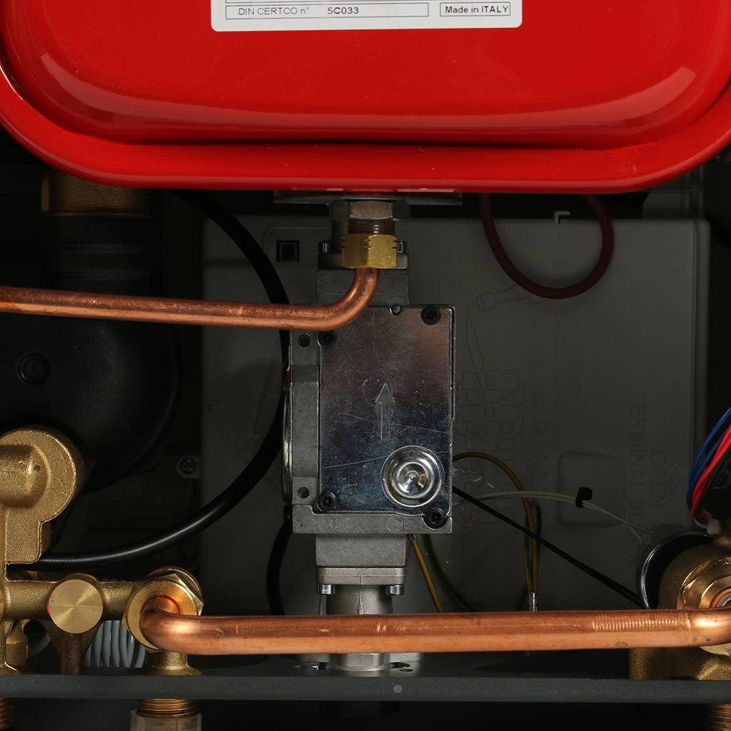 ������� ��������� ����� Baxi ECO Four 1.14 ������������� �����������